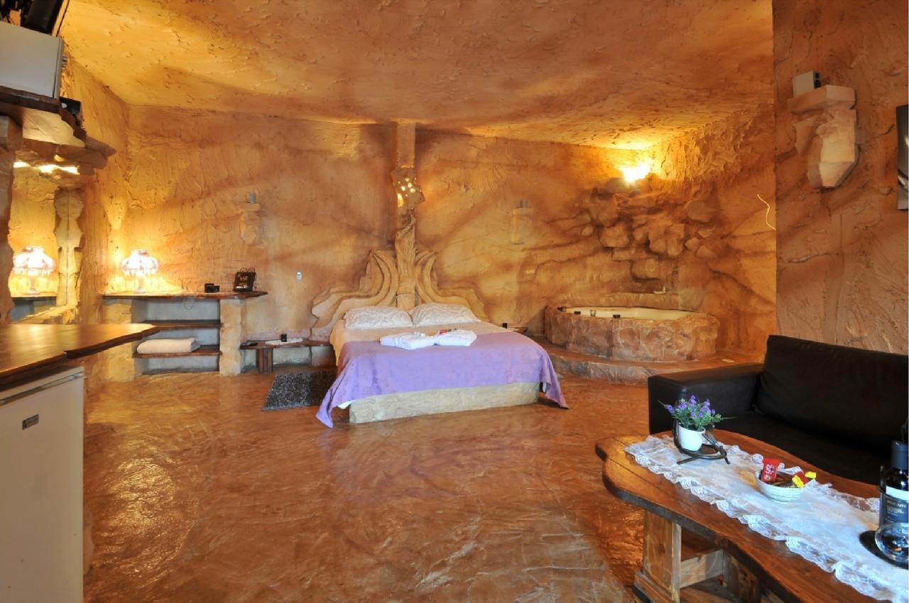 Villa Caves Of Genesis à Ya'ara Chambre photo